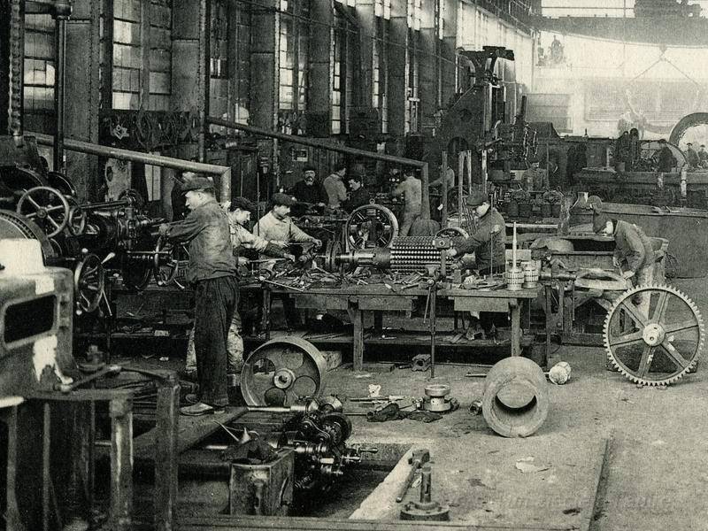 23-fives-lille-1911.jpg - Electricité - Atelier de montage du matèriel électrique