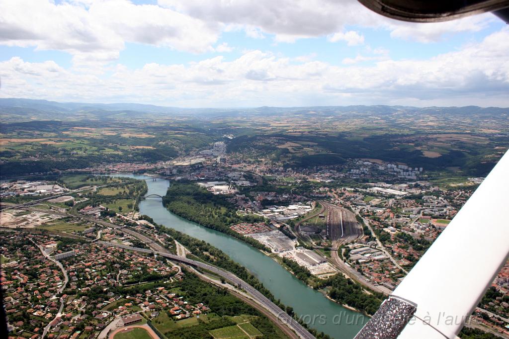 35-2011-06-15-givors-avion.jpg - Ternay, Grigny et Givors - Vue du ciel...