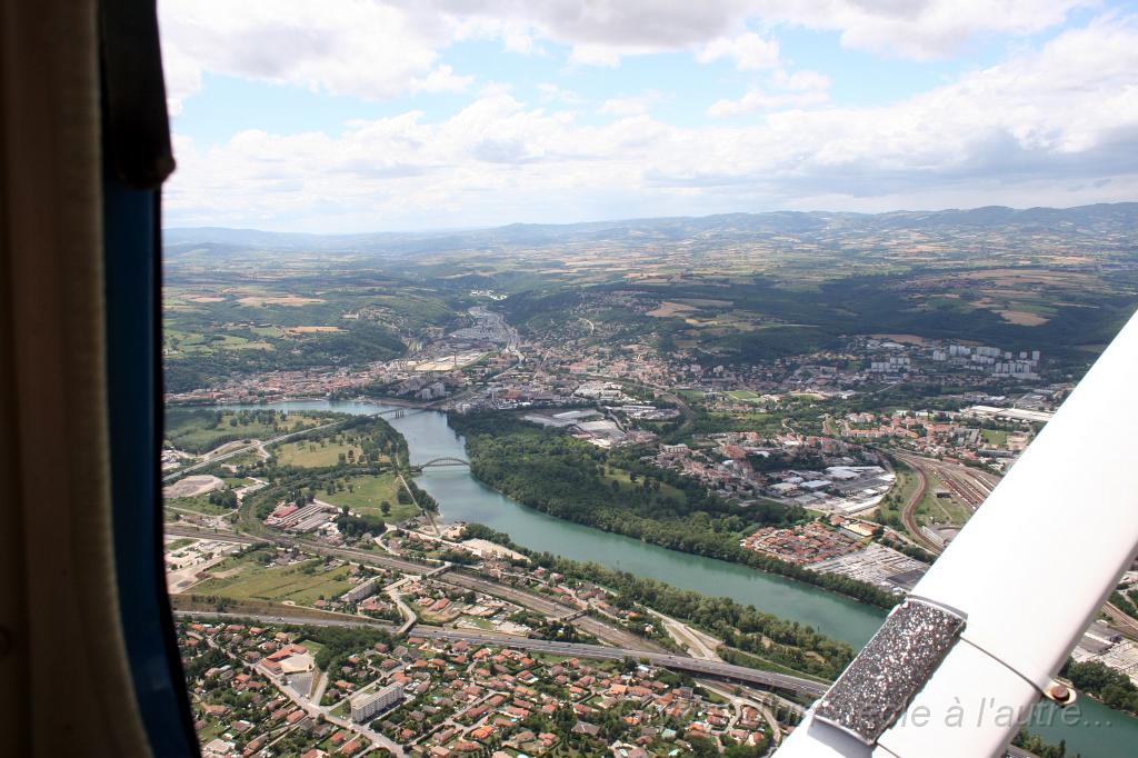 37-2011-06-15-givors-avion.jpg - Ternay, Grigny et Givors - Vue du ciel...