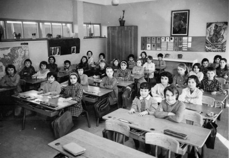 1964-joliot-curie-primaire.jpg