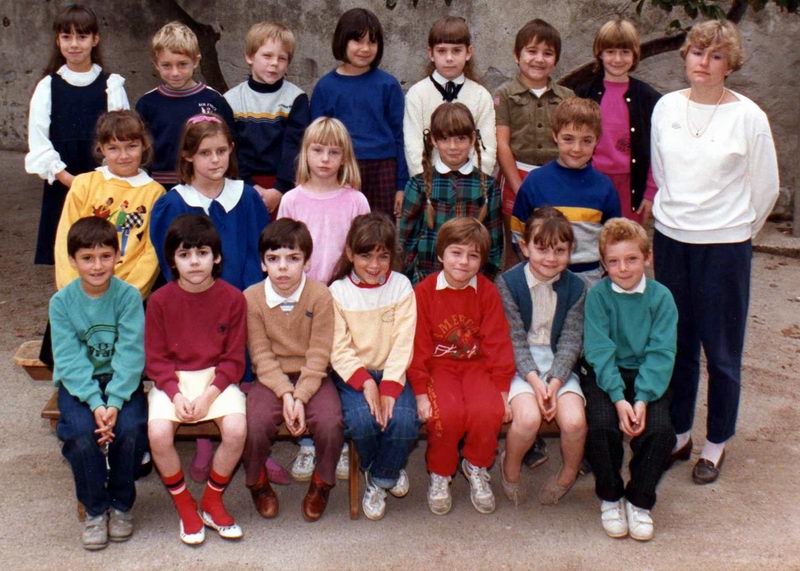 EcoleSteMarie1986-87-CE1.jpg